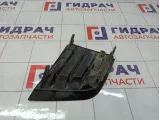 Заглушка бампера переднего правого Toyota Corolla 8148102370