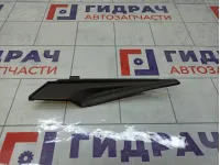 Накладка решетки стеклоочистителя правая Toyota Corolla 5382302090