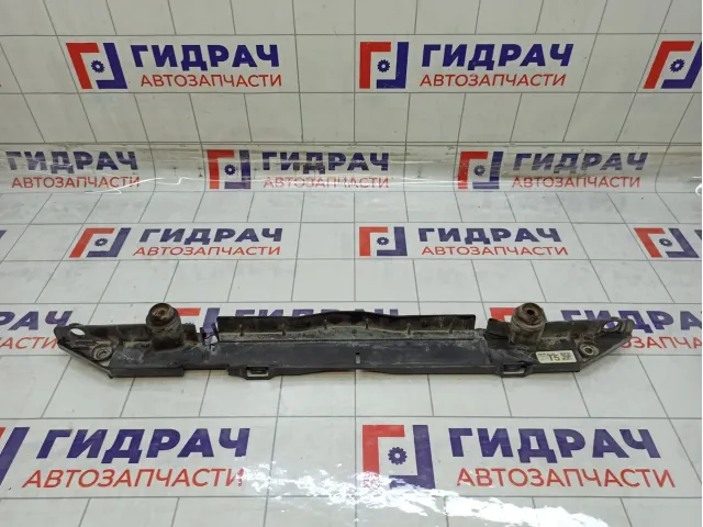 Кронштейн радиатора нижний Toyota Corolla