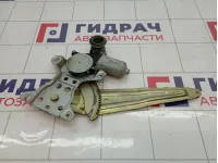 Стеклоподъемник электрический задний левый Toyota Corolla (E120) 69804-12140