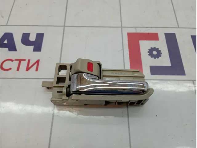Ручка двери внутренняя левая Toyota Corolla (E120) 69206-12190-A0