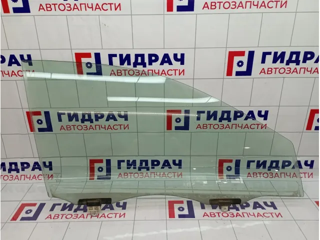 Стекло двери передней правой Toyota Corolla (E120) 68101-1A490