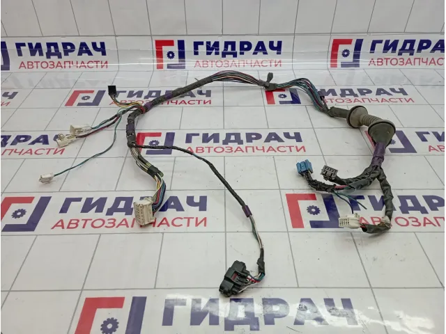 Проводка двери передней правой Toyota Corolla (E120) 82151-1E240
