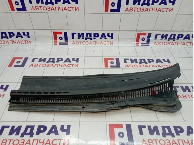 Решетка стеклоочистителя левая Toyota Corolla (E120) 55709-12020