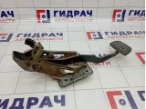 Педаль тормоза Toyota Corolla (E120) 47101-12600