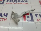 Петля капота правая Toyota Corolla (E120) 53410-12410