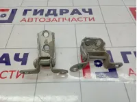 Петли двери задней правой Toyota Corolla (E120) 81130-1E600