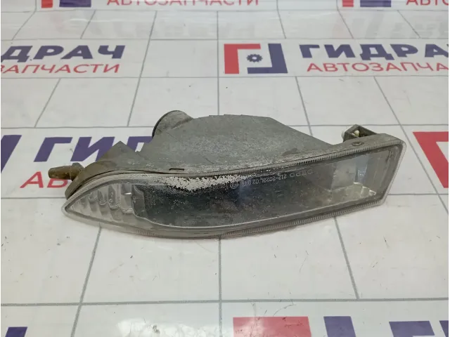 Фара противотуманная левая Toyota Corolla (E120) 81221-12160