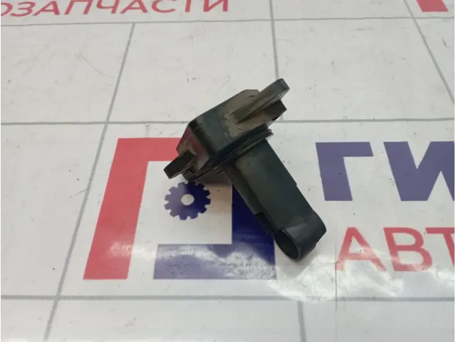 Расходомер воздуха (массметр) Toyota Corolla (E120) 22204-22010
