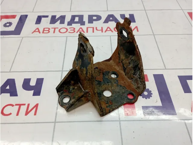 Кронштейн опоры двигателя левый Toyota Corolla (E120) 12325-22140