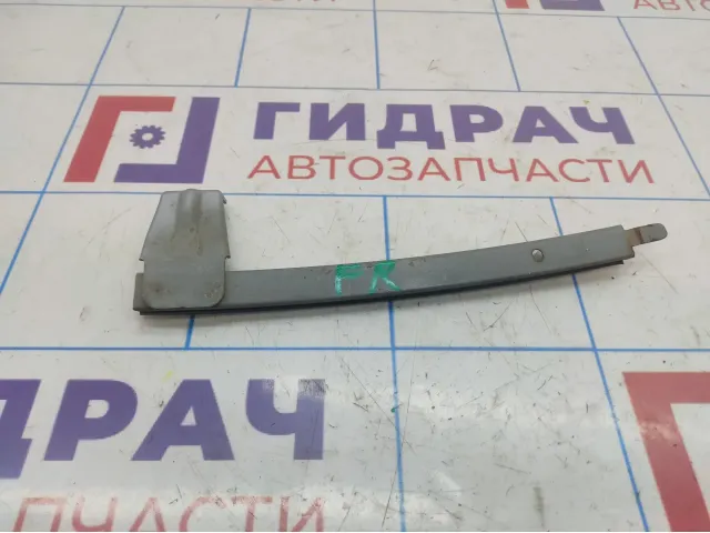 Направляющая стекла передней правой двери Toyota Corolla (E150)