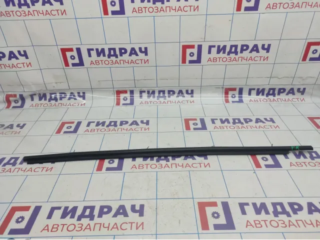 Накладка стекла переднего правого Toyota Corolla (E150) 75710-12780
