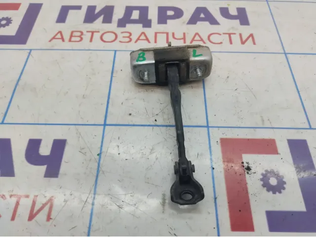 Ограничитель двери задней левой Toyota Corolla (E150) 68630-12120