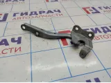 Петля капота правая Toyota Corolla (E150) 53410-12550