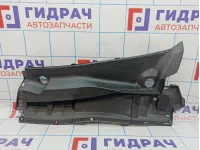 Решетка стеклоочистителя левая Toyota Corolla (E150) 55709-12110