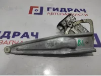 Стеклоподъемник механ. задний левый Toyota Corolla (E180) 69840-02520.