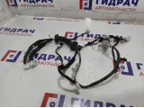 Проводка (коса) двери передней правой Toyota Corolla (E180) 82151-0Z660.