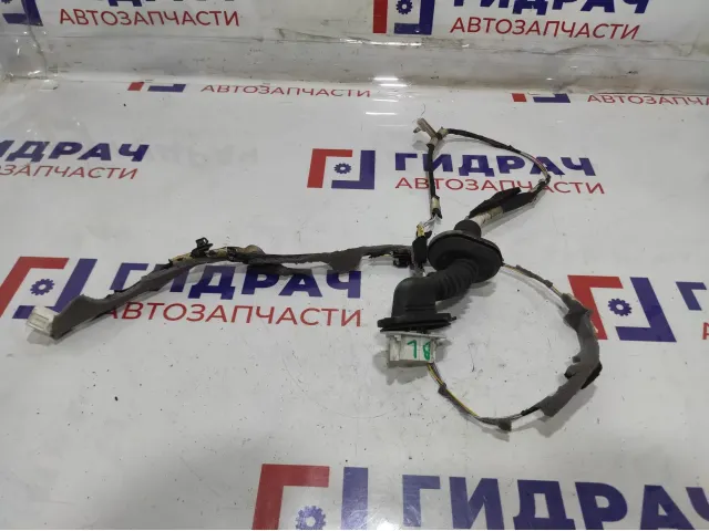 Проводка (коса) двери задней левой Toyota Corolla (E180) 82154-02A00.