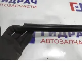 Накладка стекла переднего левого Toyota Corolla (E180) 75720-02320. Царапины.