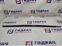 Накладка стекла переднего правого Toyota Corolla (E180) 75710-02320. Царапины.