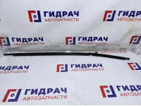 Накладка стекла заднего правого Toyota Corolla (E180) 75730-02300. Царапины.