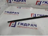 Накладка стекла заднего правого Toyota Corolla (E180) 75730-02300. Царапины.
