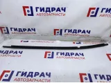 Накладка стекла заднего правого Toyota Corolla (E180) 75730-02300. Царапины.