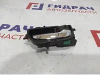 Ручка двери внутренняя задняя правая Toyota Corolla (E180) 69205-0D200-C0. Царапины.