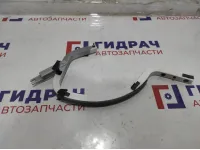 Петля крышки багажника левая Toyota Corolla (E180) 64503-02160. L=R.