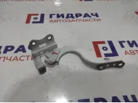 Петля капота левая Toyota Corolla (E180) 53420-02320.