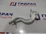Петля капота правая Toyota Corolla (E180) 53410-02330.