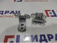 Петли двери передней правой Toyota Corolla (E180) . Комплект.