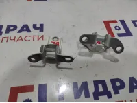 Петли двери задней левой Toyota Corolla (E180) . Комплект.