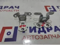 Петли двери задней правой Toyota Corolla (E180) . Комплект.