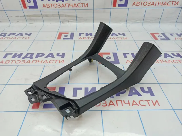 Накладка кулисы КПП Toyota Corolla (E180) 58821-02700-C0.