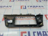 Накладка центральной консоли Toyota Corolla (E180) 55405-02531-C2. Магнитолы. Потертость.