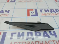 Накладка лобового стекла левая Toyota Corolla (E180) 53824-02120.