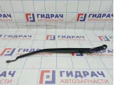 Поводок стеклоочистителя передний правый Toyota Corolla (E180) 85211-02300. Дефект.