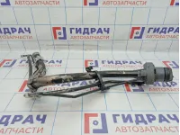 Горловина топливного бака Toyota Corolla (E180) 77201-02470.