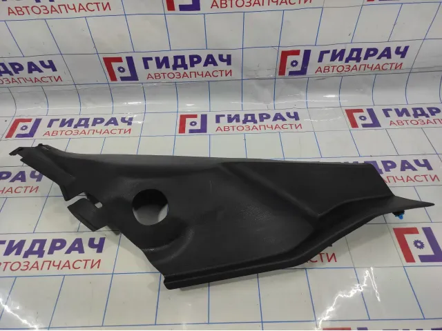 Обшивка стойки задней правой нижняя Toyota Corolla (E180) 6255102380.