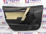 Обшивка двери передней левой Toyota Corolla (E180) 6762002R40. Перетянута в светлый.