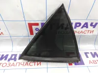Стекло двери задней правой (форточка) Toyota Corolla (E180) 6812302330.