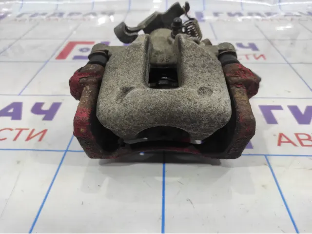 Суппорт тормозной задний правый Toyota Corolla (E180) 4783002101.