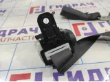 Ремень безопасности задний центральный Toyota Corolla (E180) 7347002400.