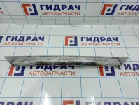 Накладка крышки багажника Toyota Corolla (E180) 76801-02A80. Дефект хрома.