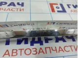 Накладка крышки багажника Toyota Corolla (E180) 76801-02A80. Дефект хрома.