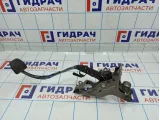 Педаль сцепления Toyota Corolla (E180) 31301-0F141.