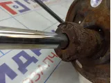 Амортизатор передний правый Toyota Corolla (E180) 48510-8Z065. Коррозия.