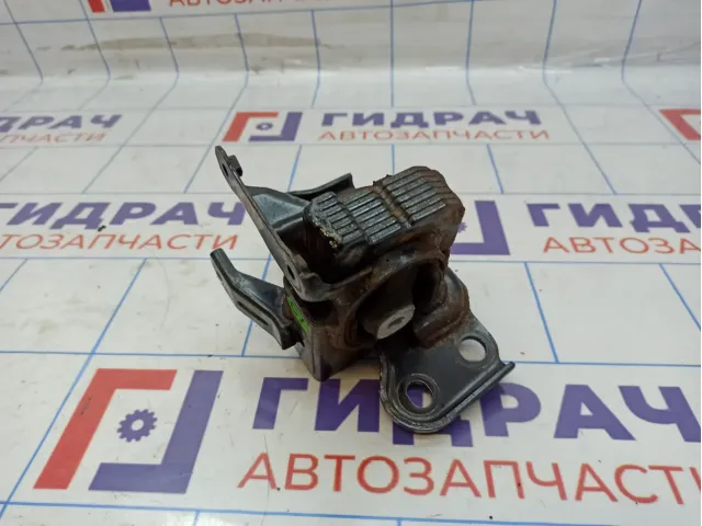 Опора КПП Toyota Corolla (E180) 12372-0T270.