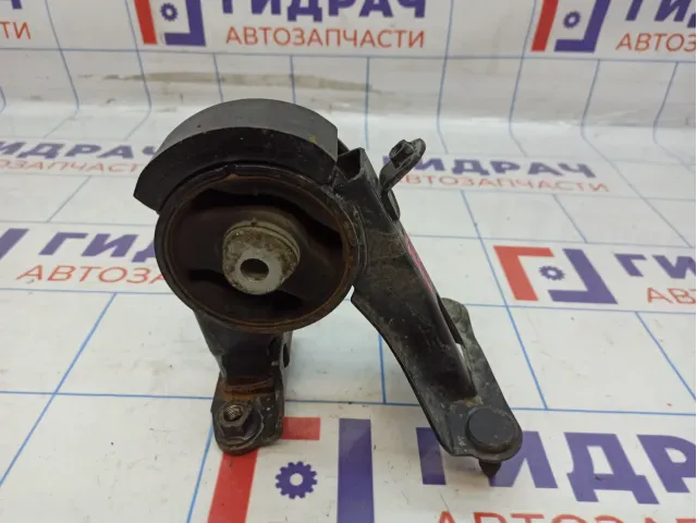 Опора двигателя задняя Toyota Corolla (E180) 12371-0T200.